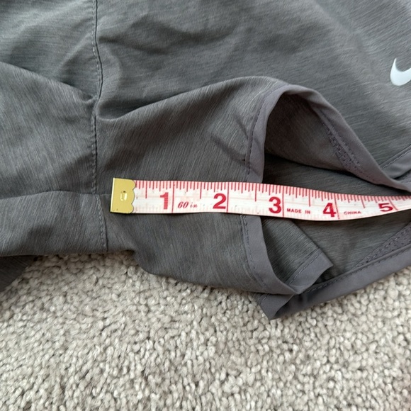 Nike Women's Gray Running Shorts Size S - Picture 6 of 6